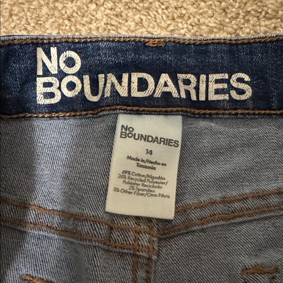 No Boundaries Size 14 Skinny Jeans - Picture 2 of 3